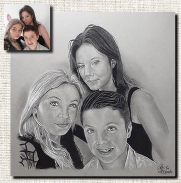 Portrait de famille réalisé à la pierre noire, gagnante du concours Facebook